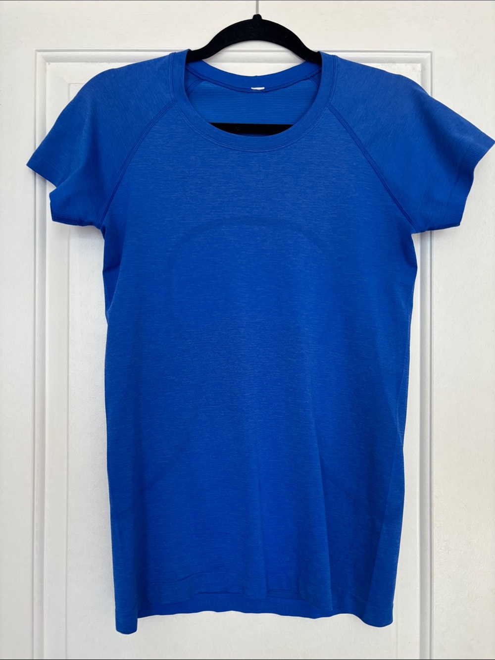 EUC Lululemon Swiftly Tech, Cobalt Blue, size 8